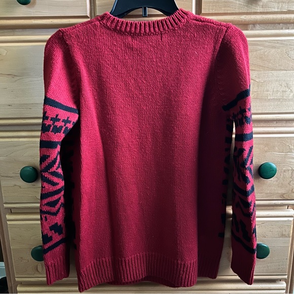 Forever 21 Sweater - Picture 4 of 4
